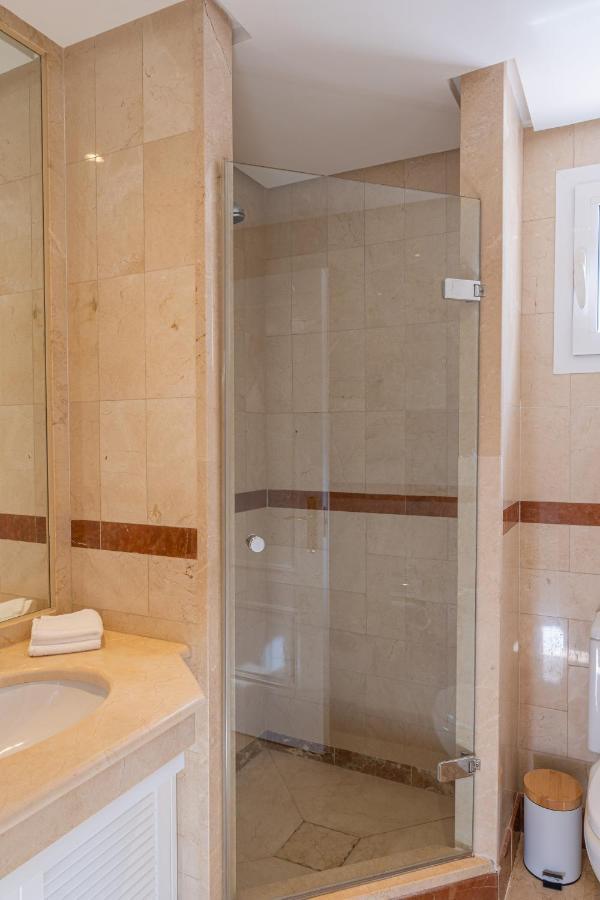 Luxurious Penthouse In Ventura Del Mar Puerto Banus Lägenhet Marbella Exteriör bild